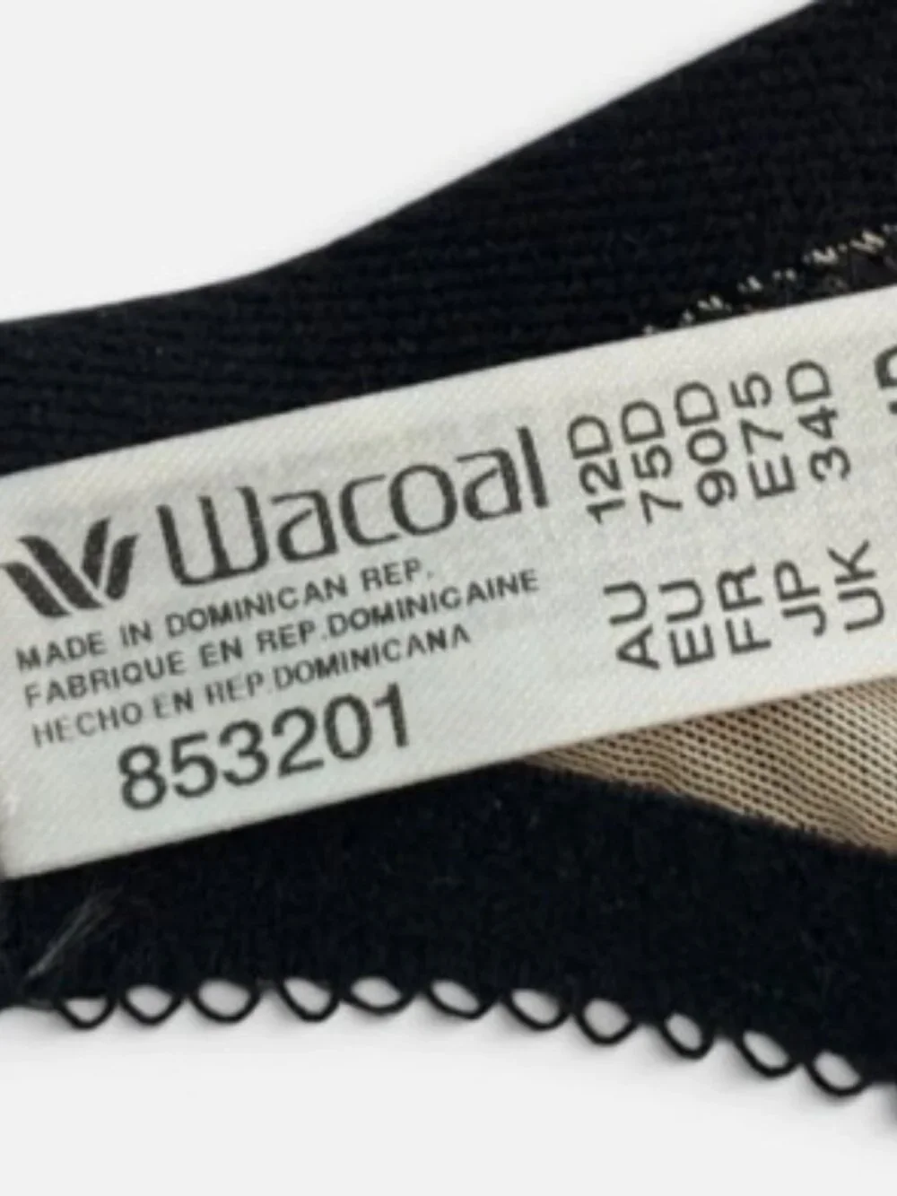 Wacoal this lace